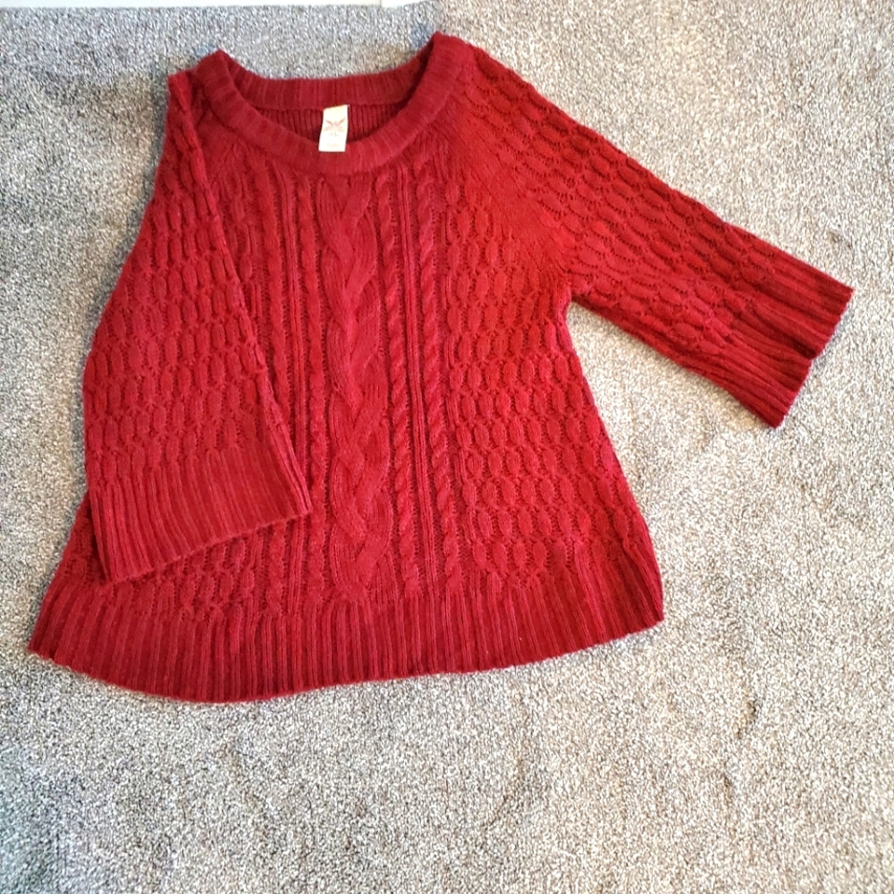 Wide sleeve sweater